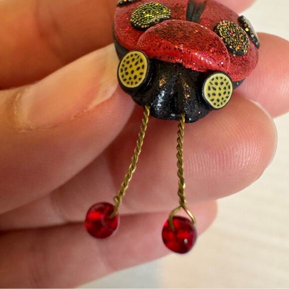 Joyce Fritz Yipes Red Glitter Ladybug Pin Brooch Womens Jewelry Artsy Bug - Picture 3 of 6